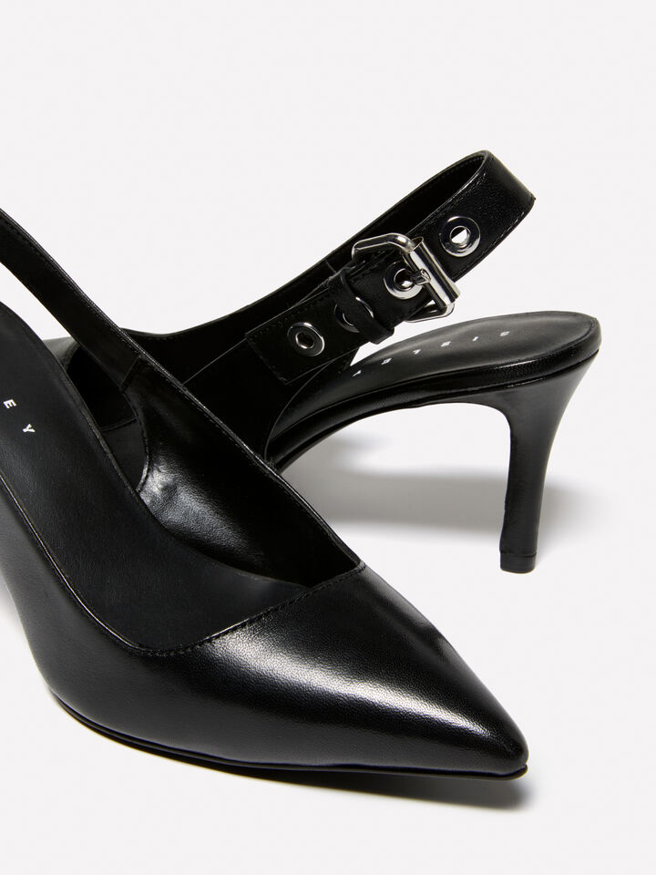 Leather pumps with buckle - women's heels - Black | Sisley image number 4